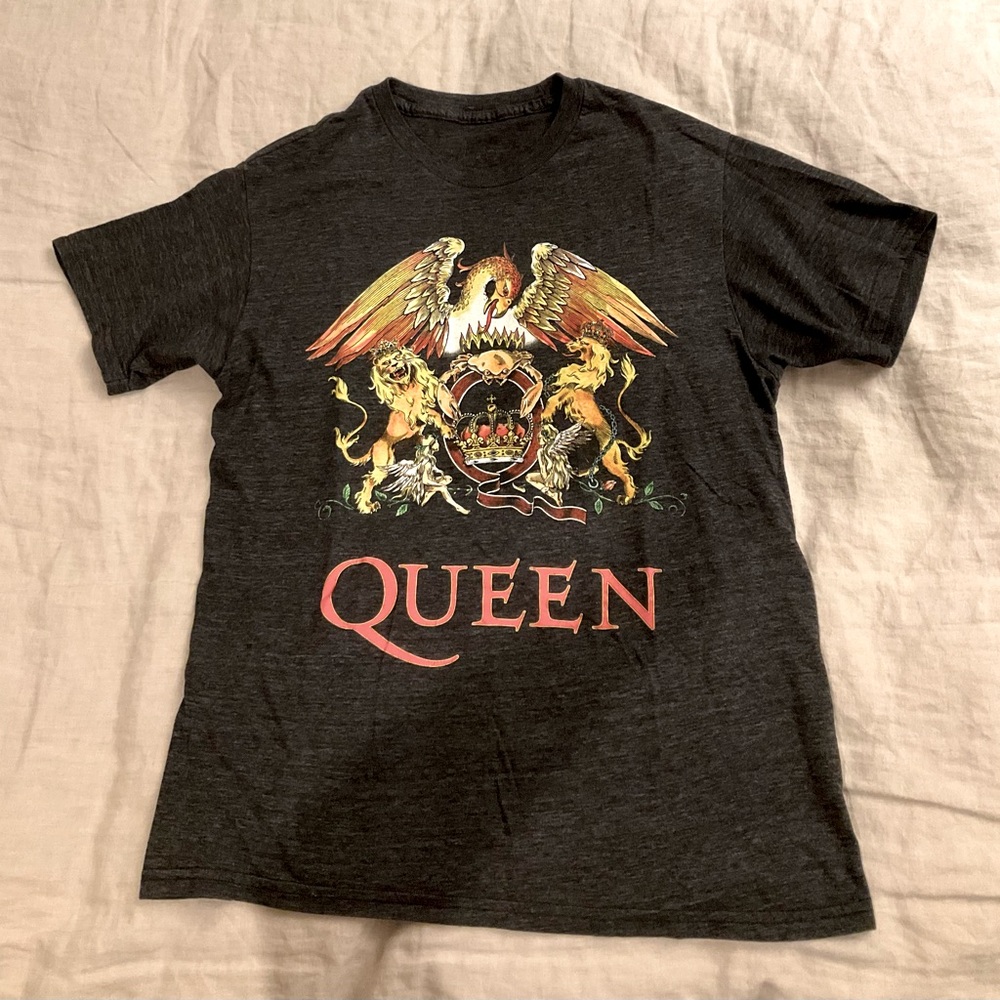 Men's Charcoal Queen, Graphic Tee
